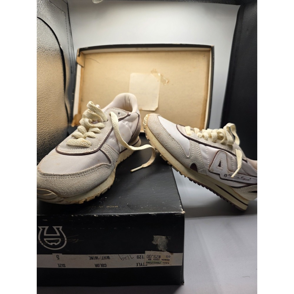 Etienne Aigner Tennis Size 5 Shoes Womens White Brown Sneakers Vintage W/ Box